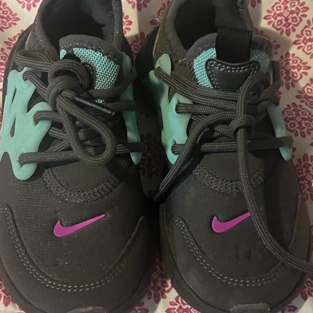 Nike Kids Sneakers - Brown and Mint with Purple Accents